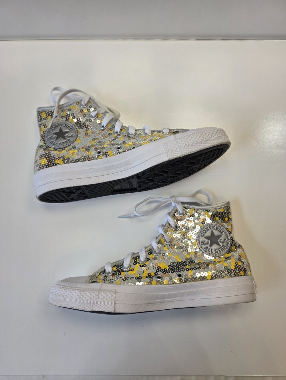 Converse Chuck Taylor All Star Sequin High Tops Women’s 8 Silver Gold
